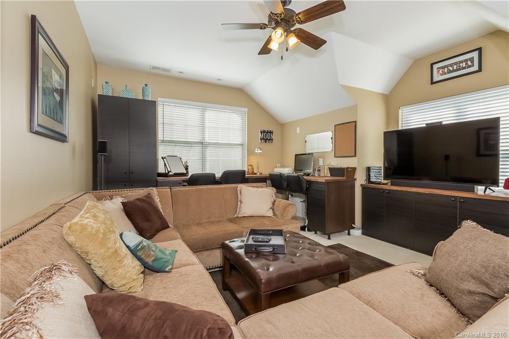 Chadwyck At Regent Park - Residential