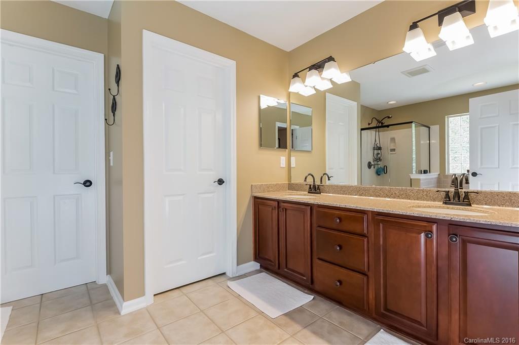 Chadwyck At Regent Park - Residential