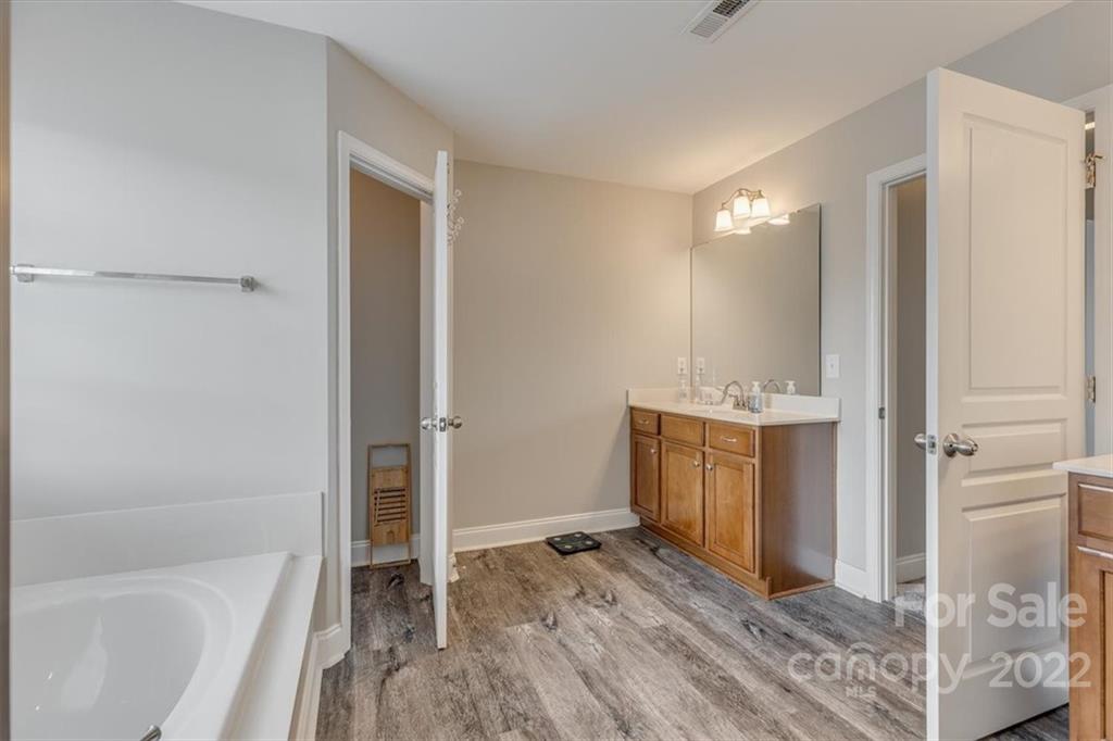 Taylor Glenn - Residential