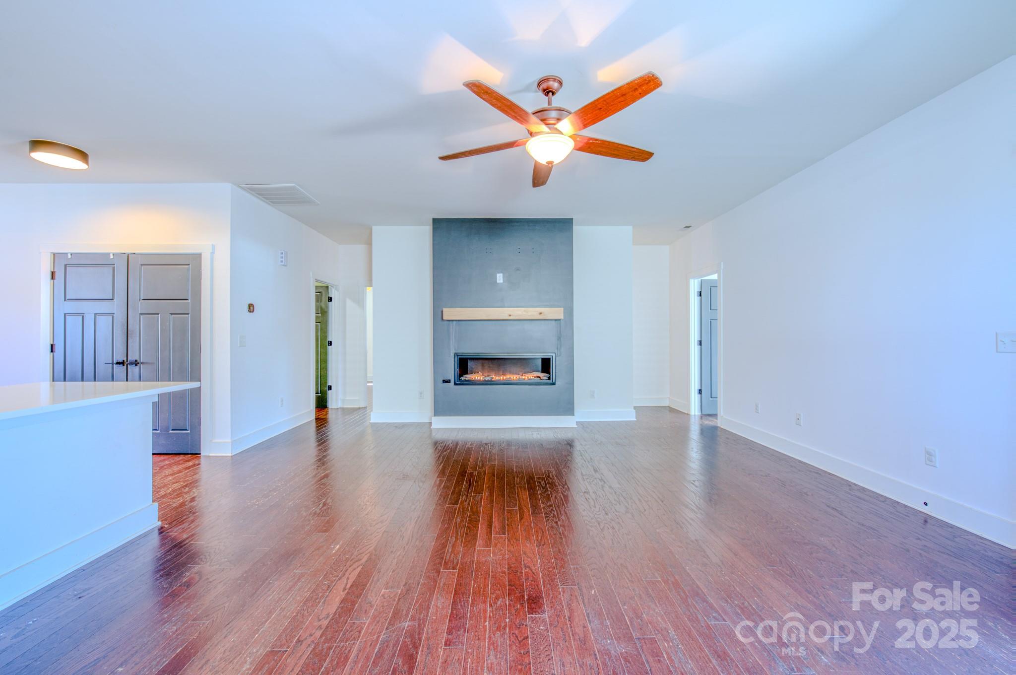 Oakley Cottages - Residential