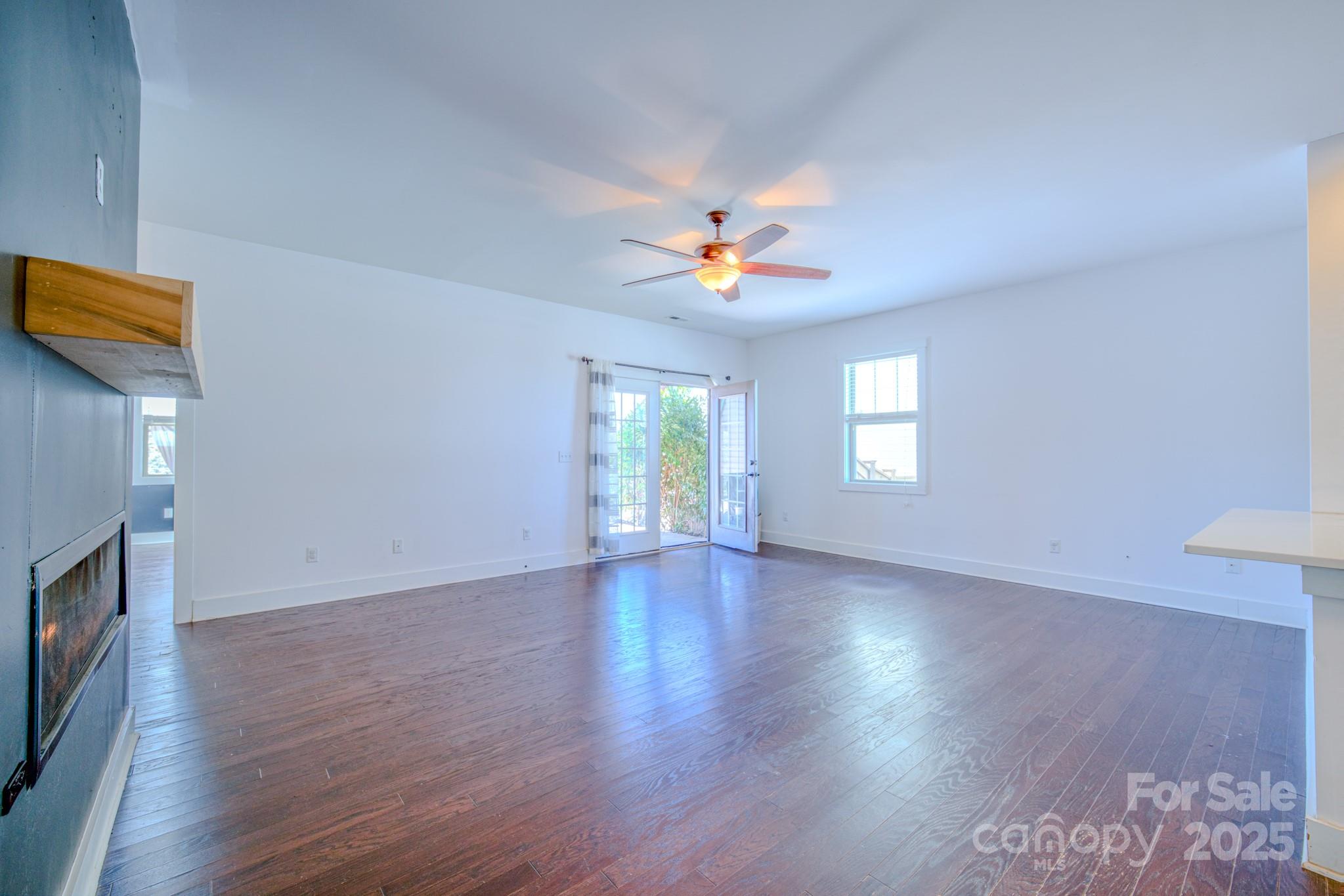 Oakley Cottages - Residential