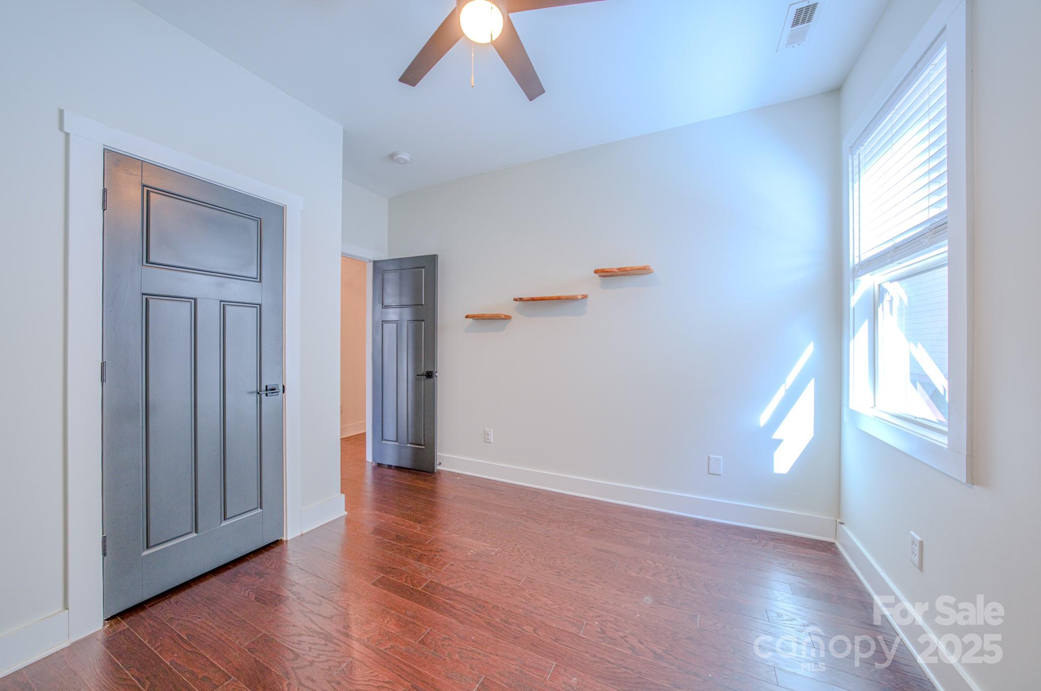 Oakley Cottages - Residential