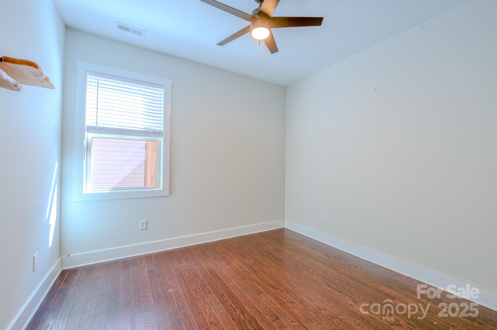 Oakley Cottages - Residential