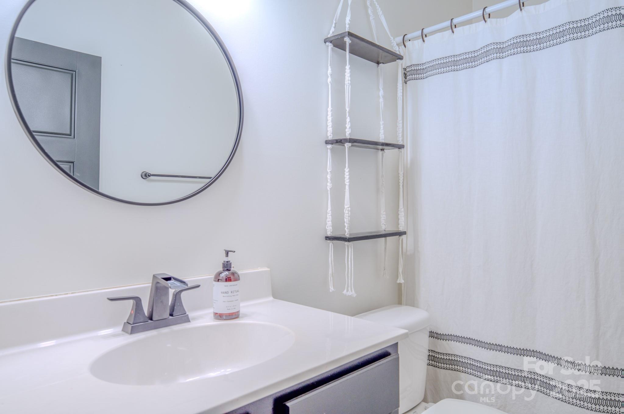 Oakley Cottages - Residential