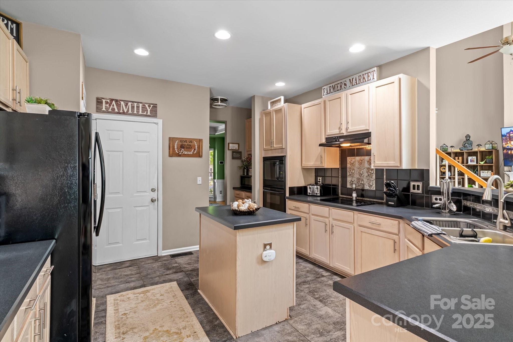 Highland Creek - Residential