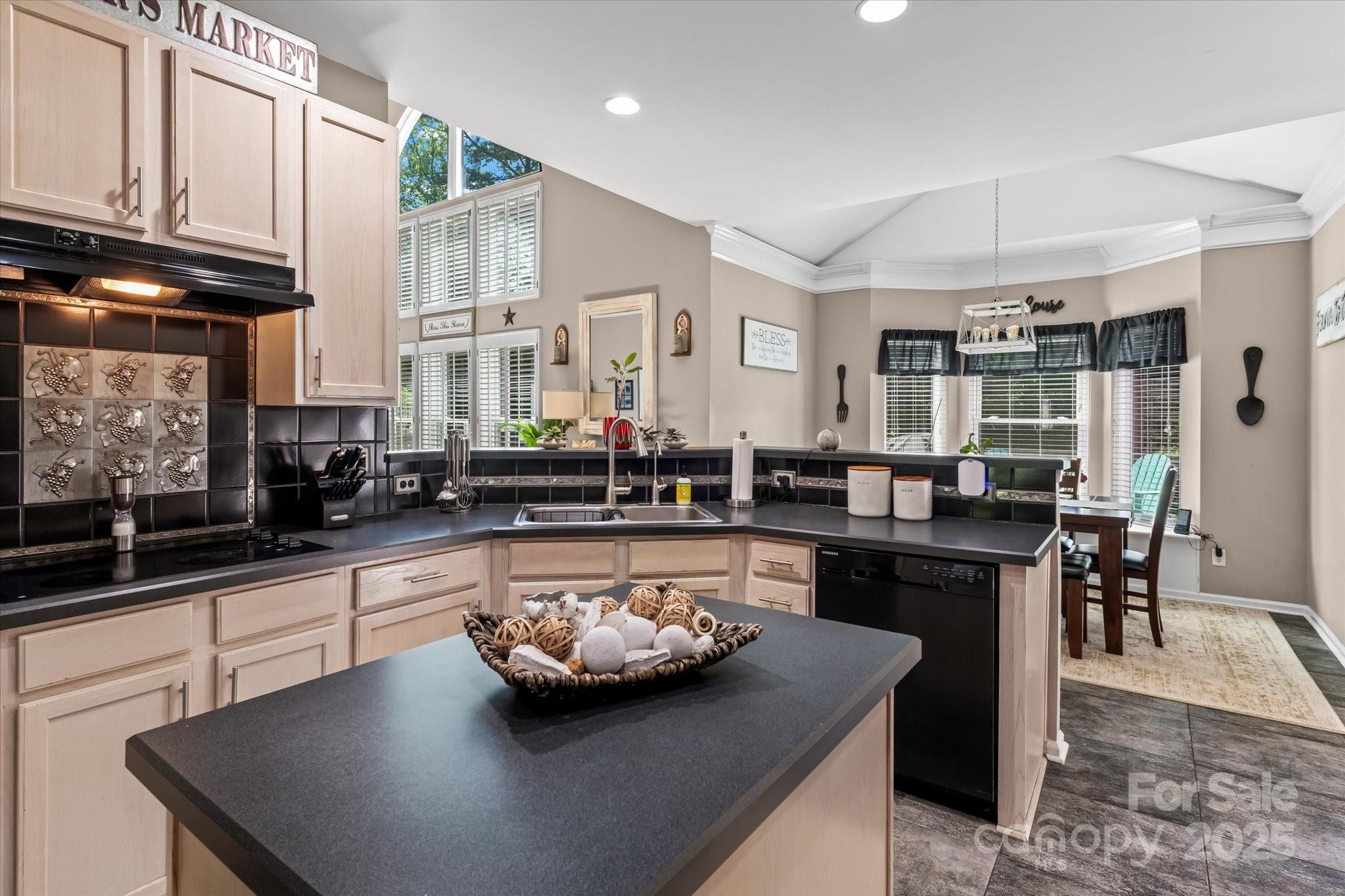 Highland Creek - Residential