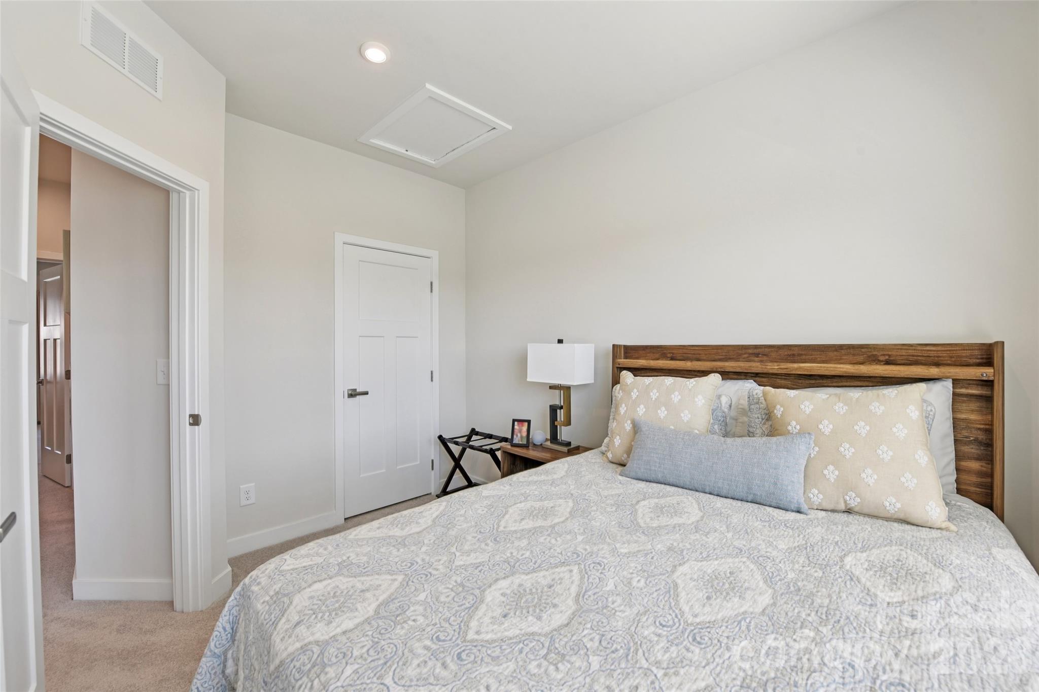 The Towns at Mallard Mills - Residential