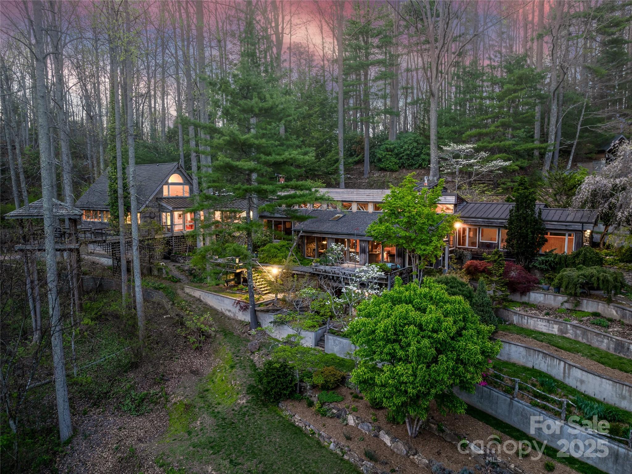 633 Upper Herron Cove Road