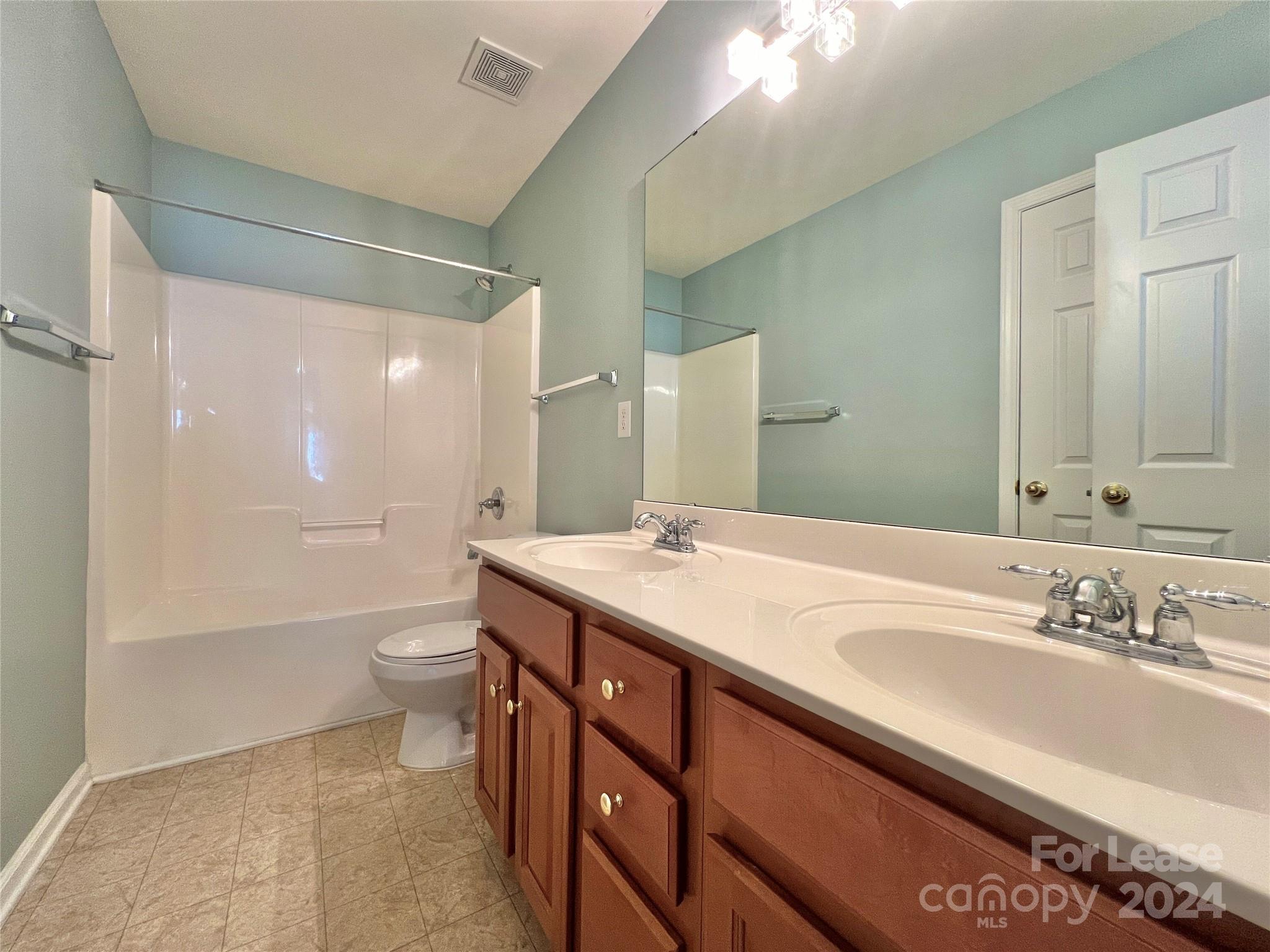 Crismark - Residential Lease