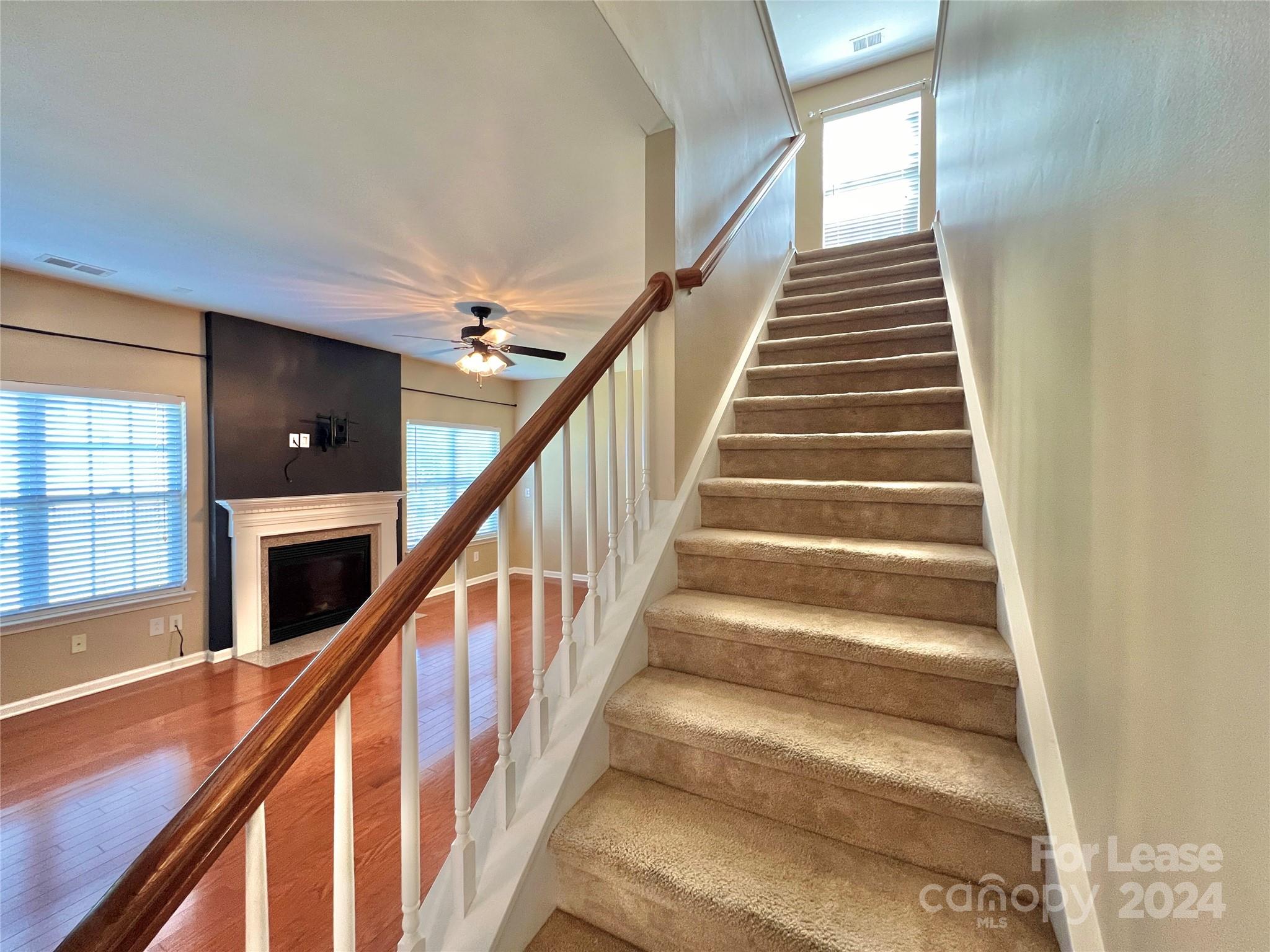 Crismark - Residential Lease