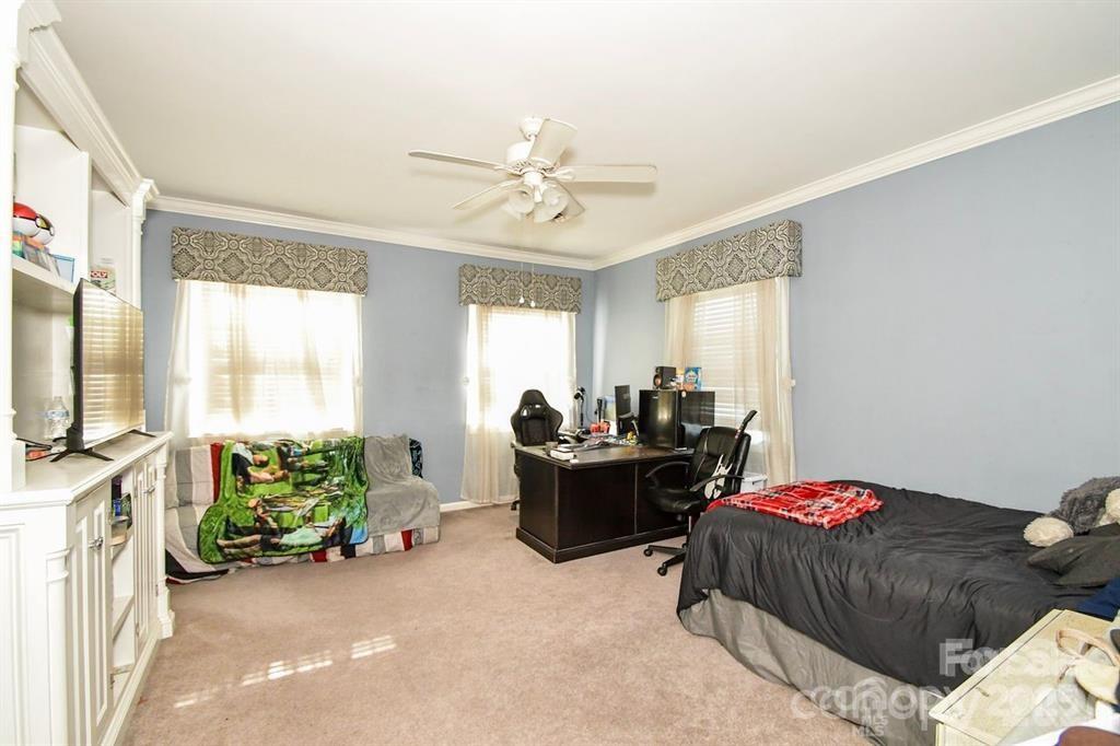 Forest Hills - Residential