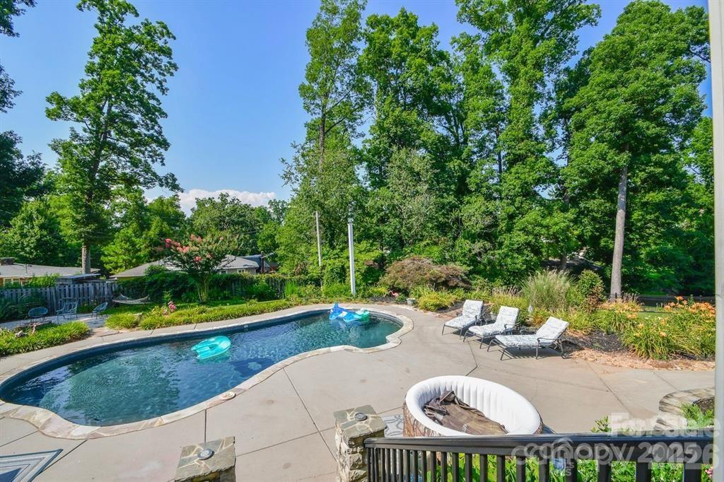 Forest Hills - Residential