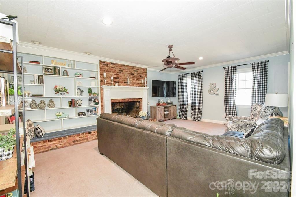 Forest Hills - Residential