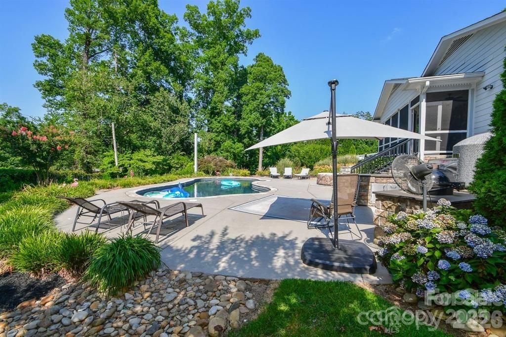 Forest Hills - Residential