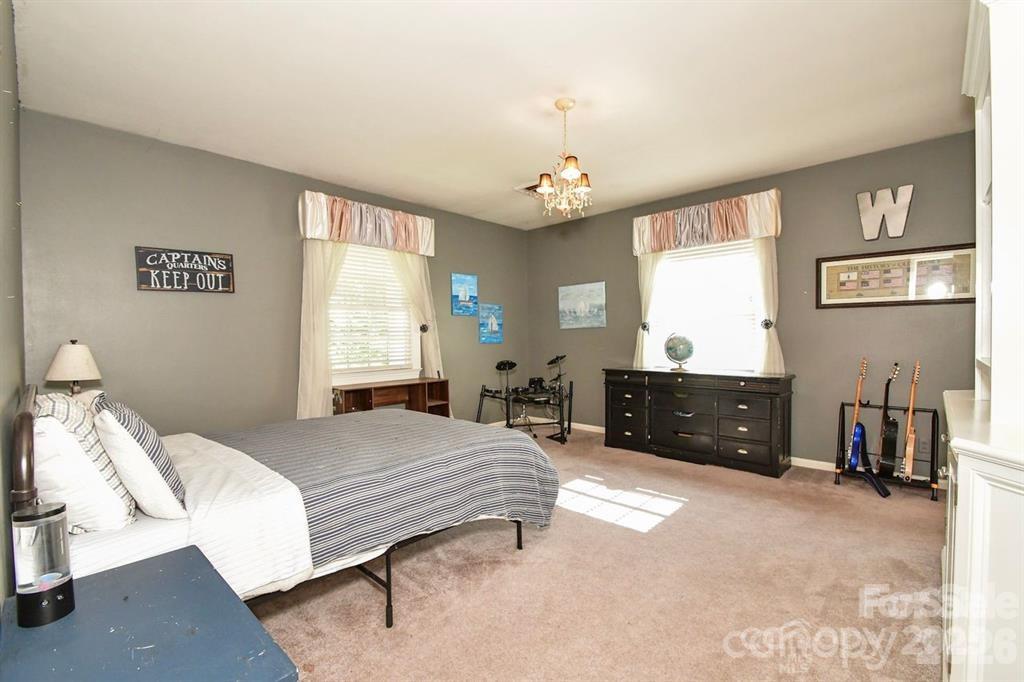 Forest Hills - Residential