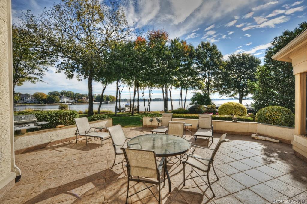 The Peninsula - Residential