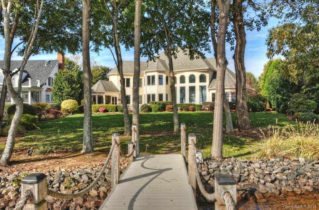 The Peninsula - Residential