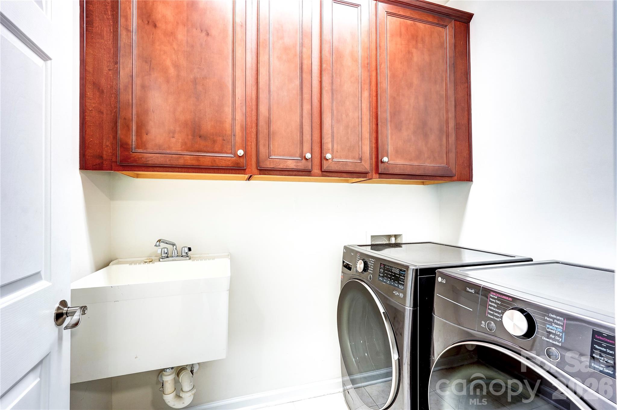 Lake Shore On Lake Wylie - Residential