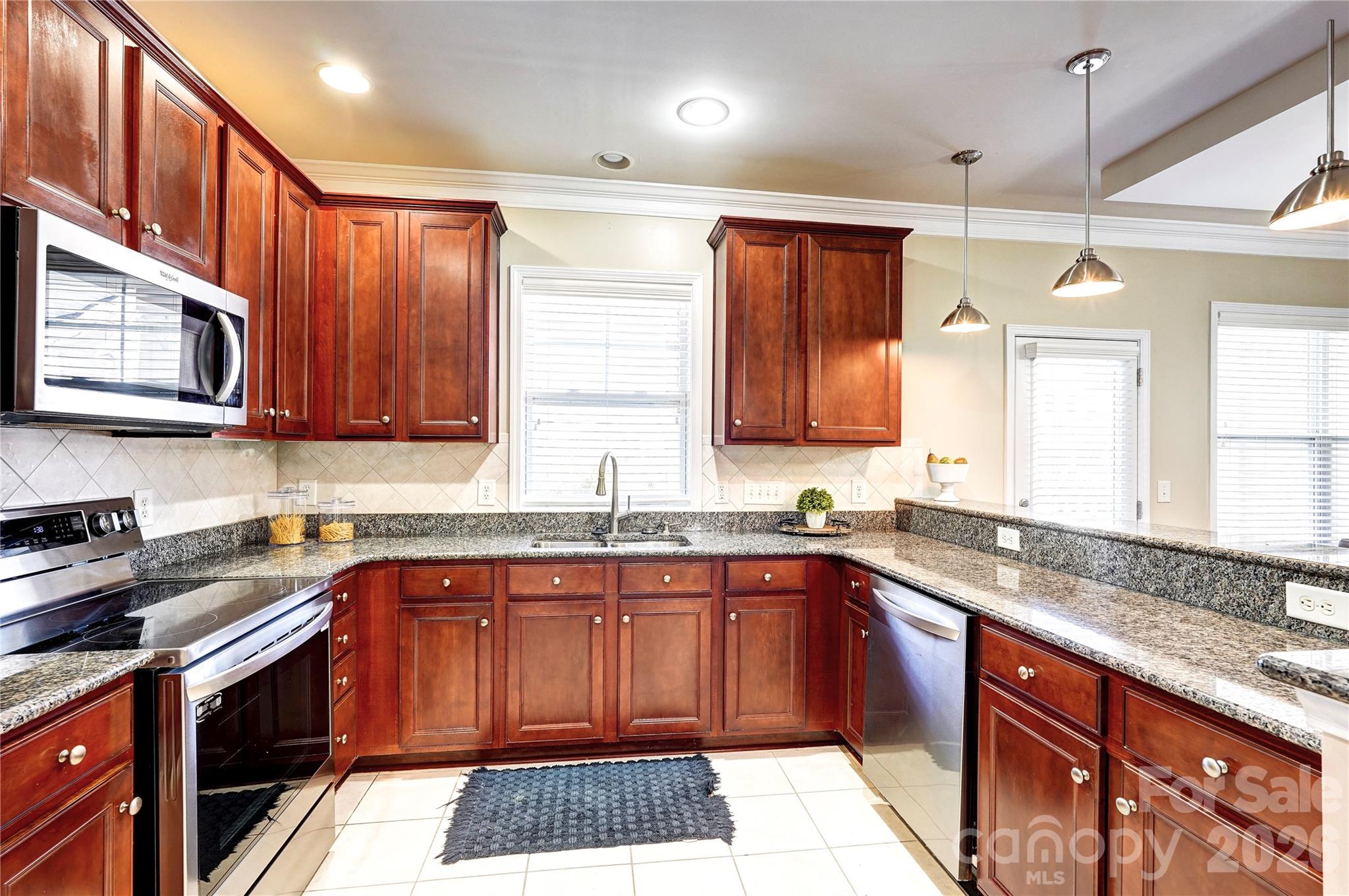 Lake Shore On Lake Wylie - Residential