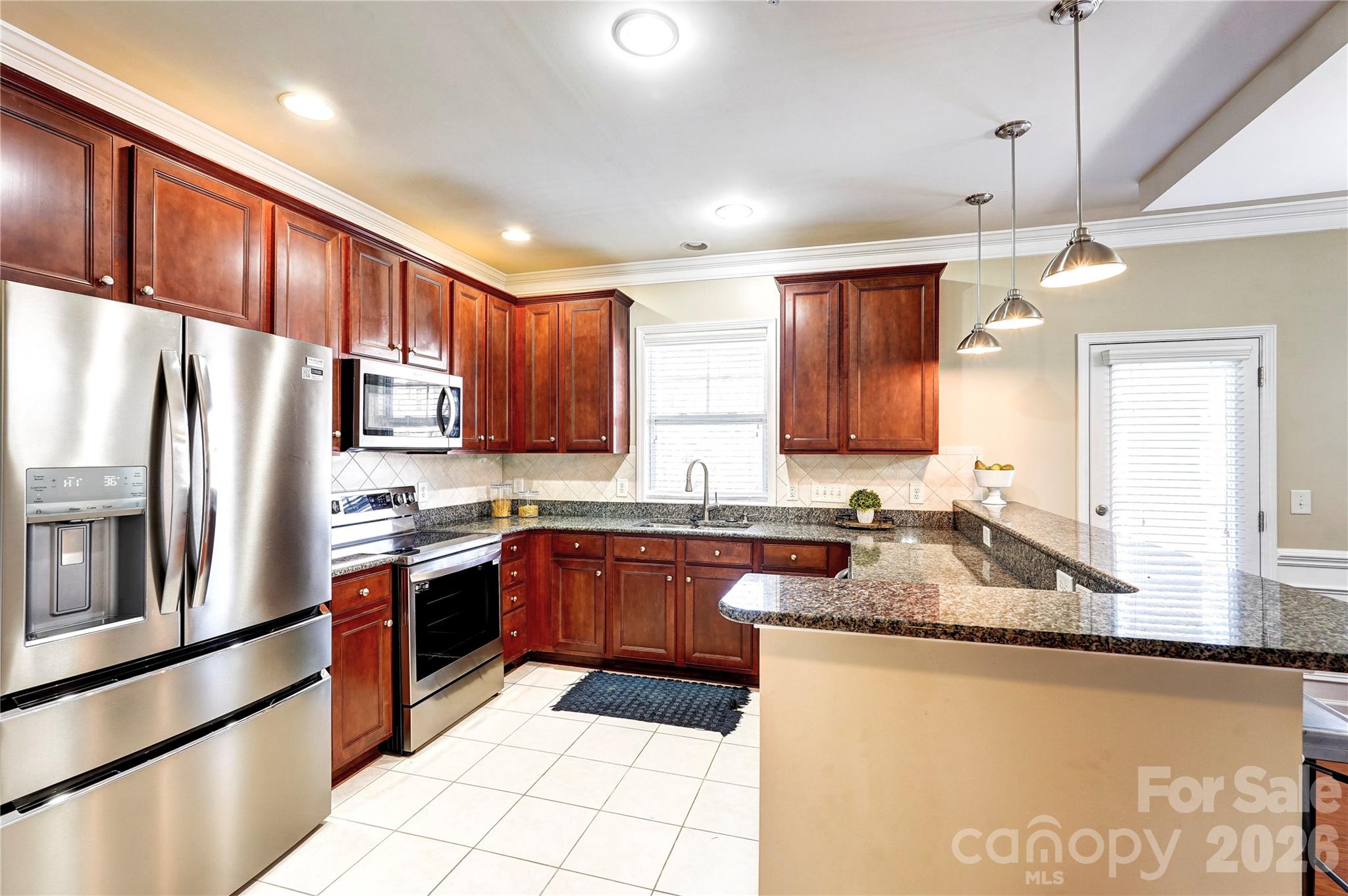 Lake Shore On Lake Wylie - Residential