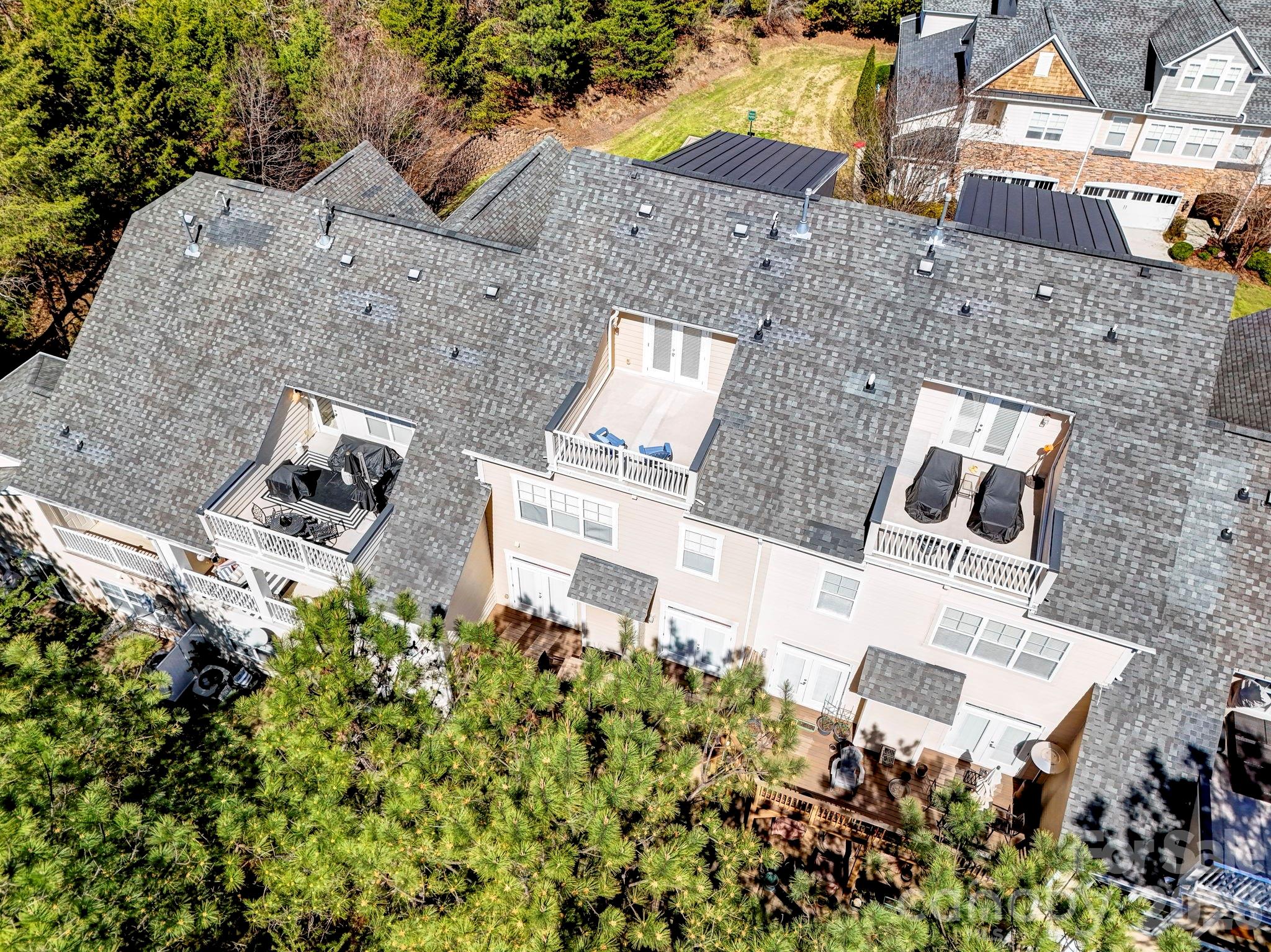 Lake Shore On Lake Wylie - Residential