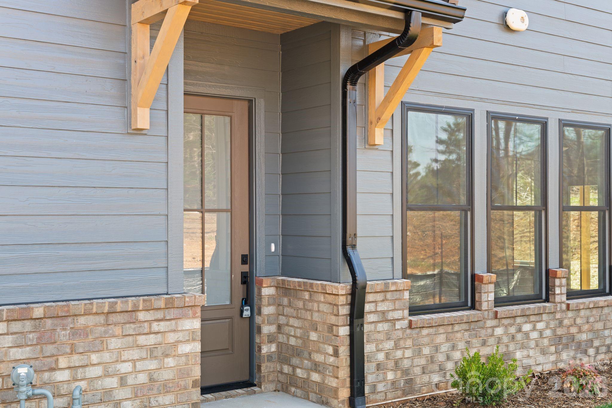 Villas at Pinecroft - Residential