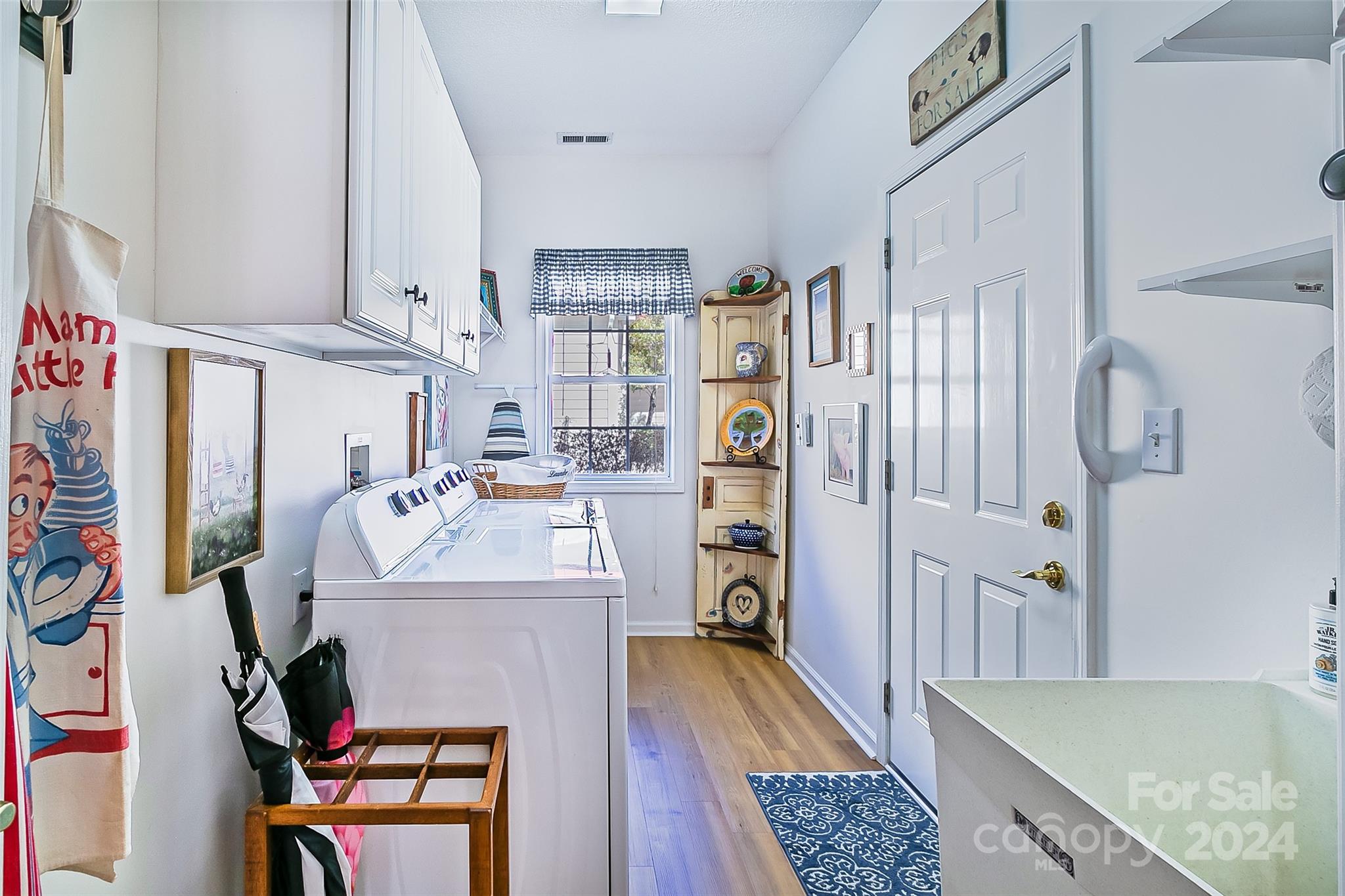 Deerlake Village - Residential