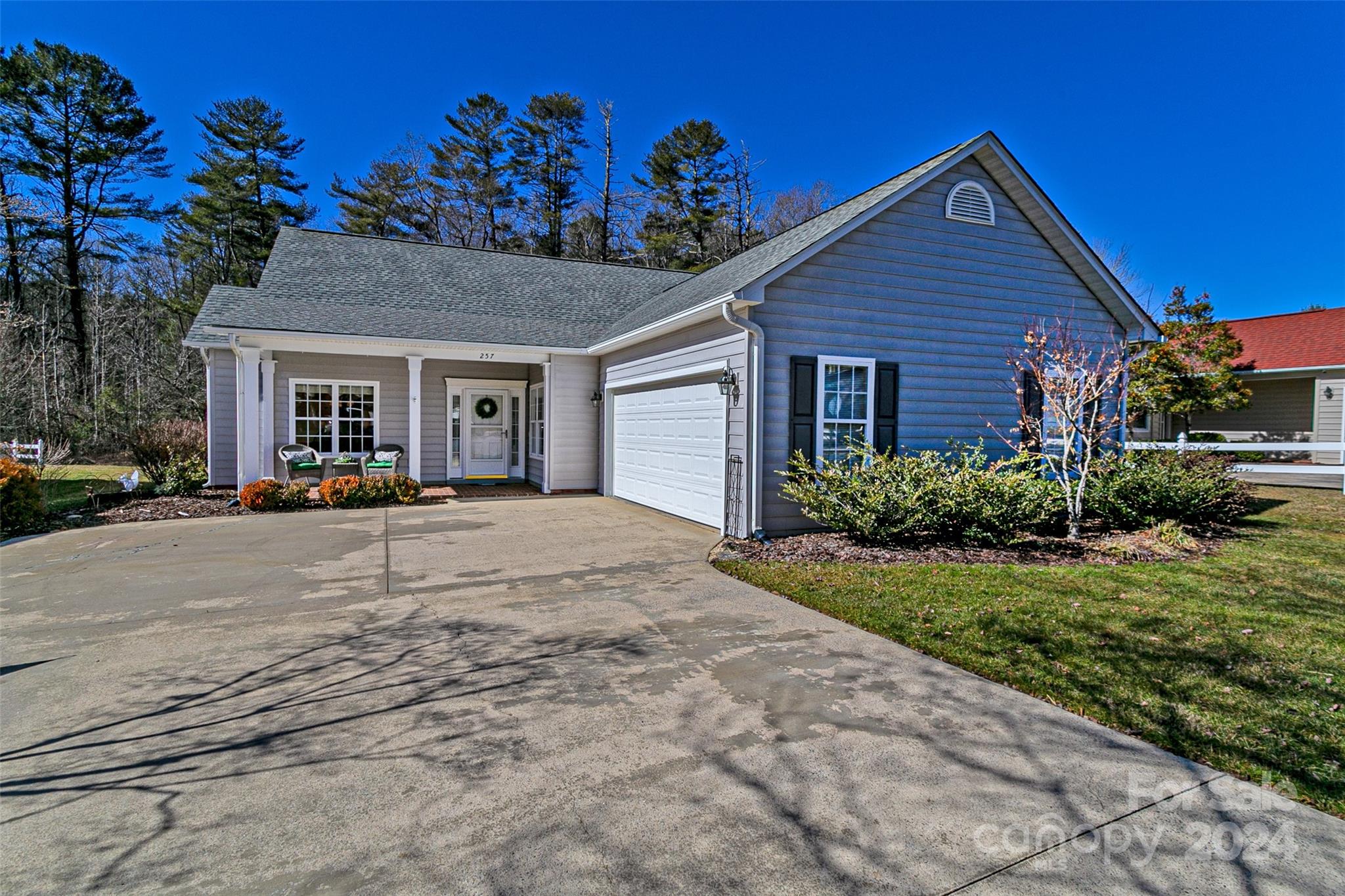 Deerlake Village - Residential