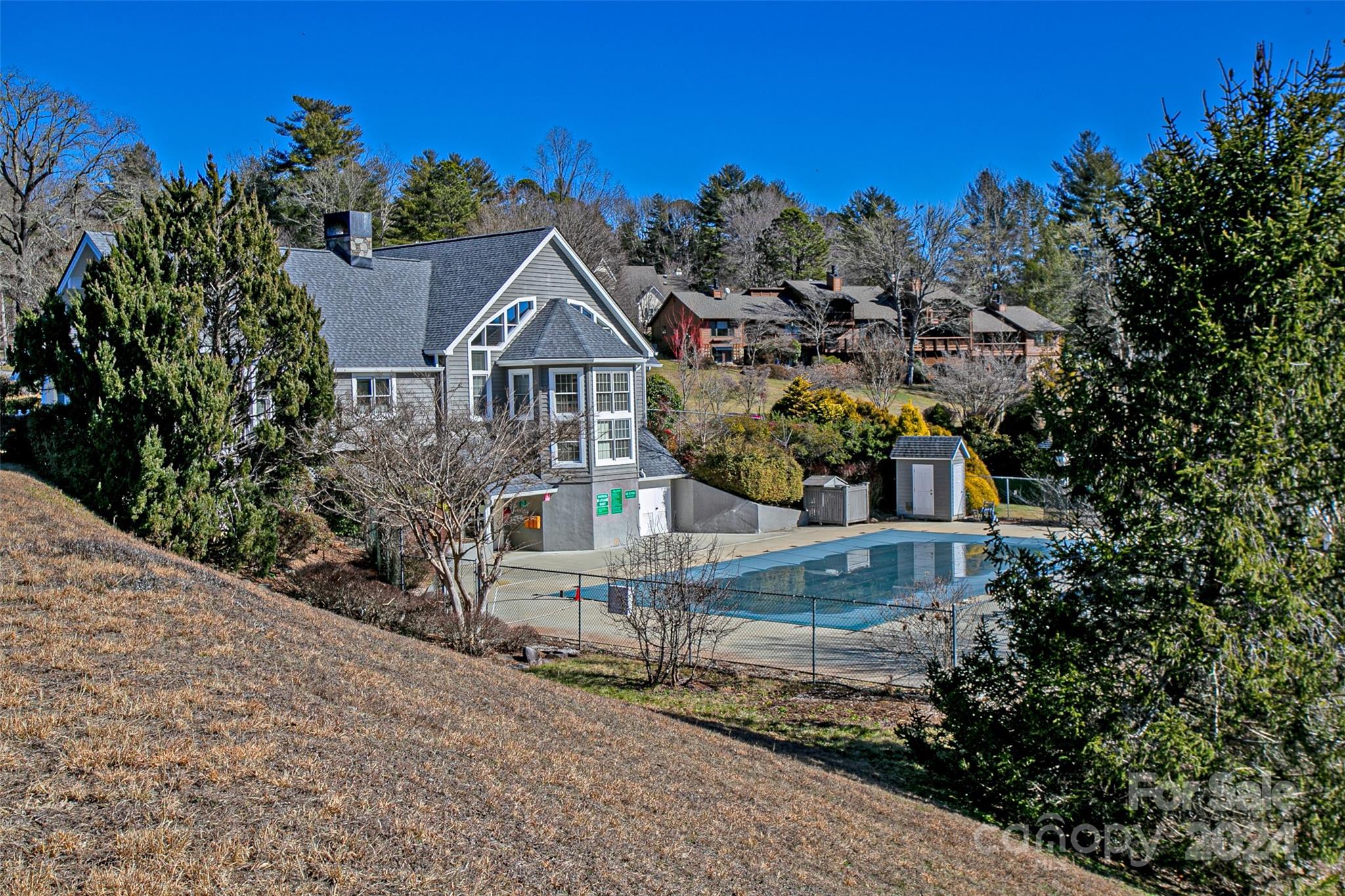 Deerlake Village - Residential