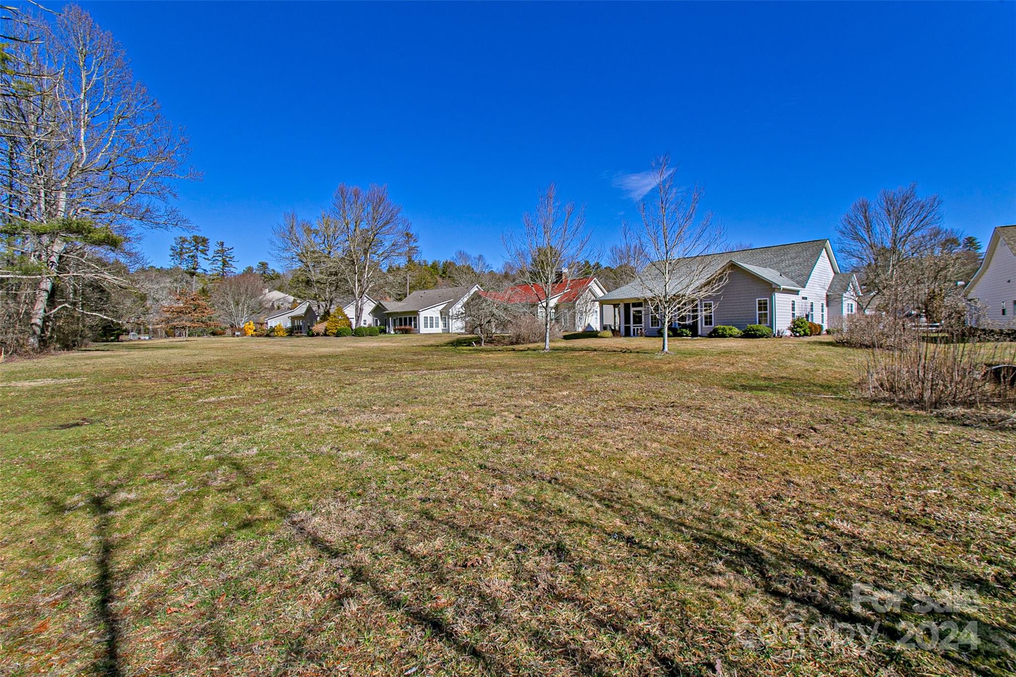 Deerlake Village - Residential