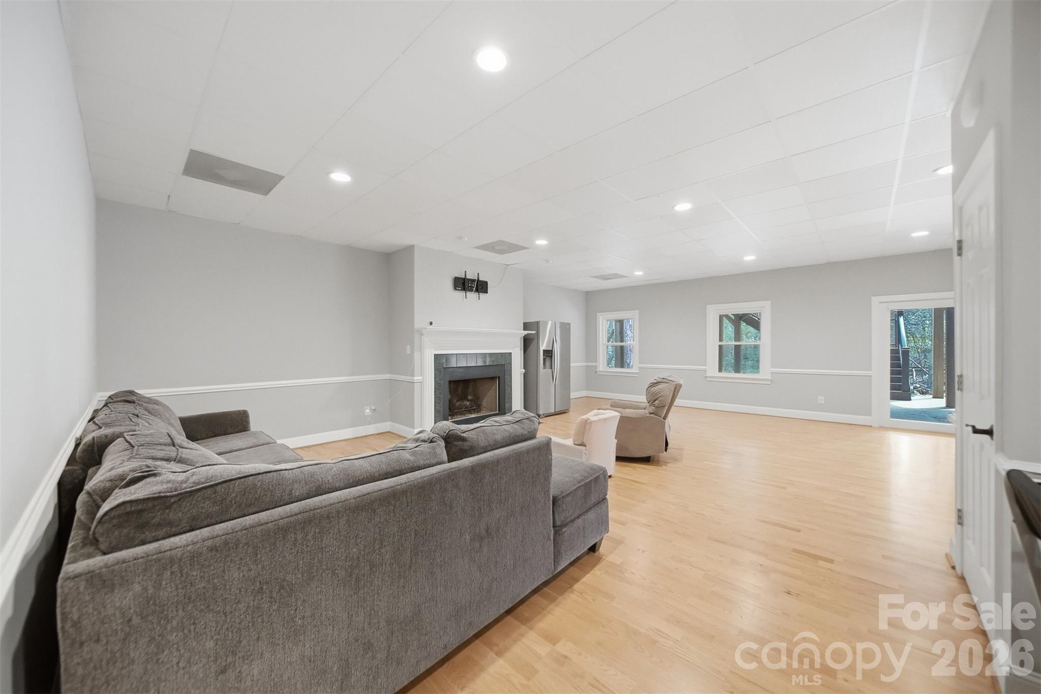 Moores Ferry - Residential