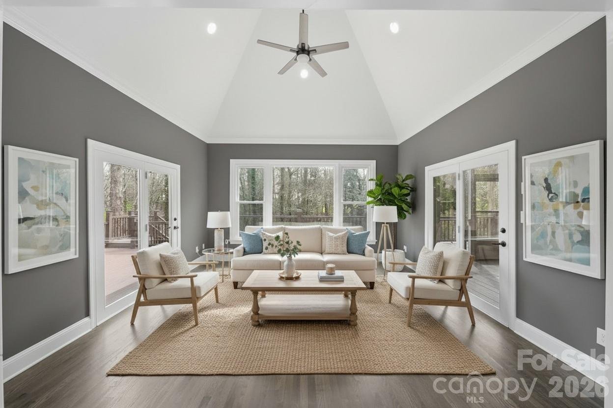 3916 2nd Street Drive NW