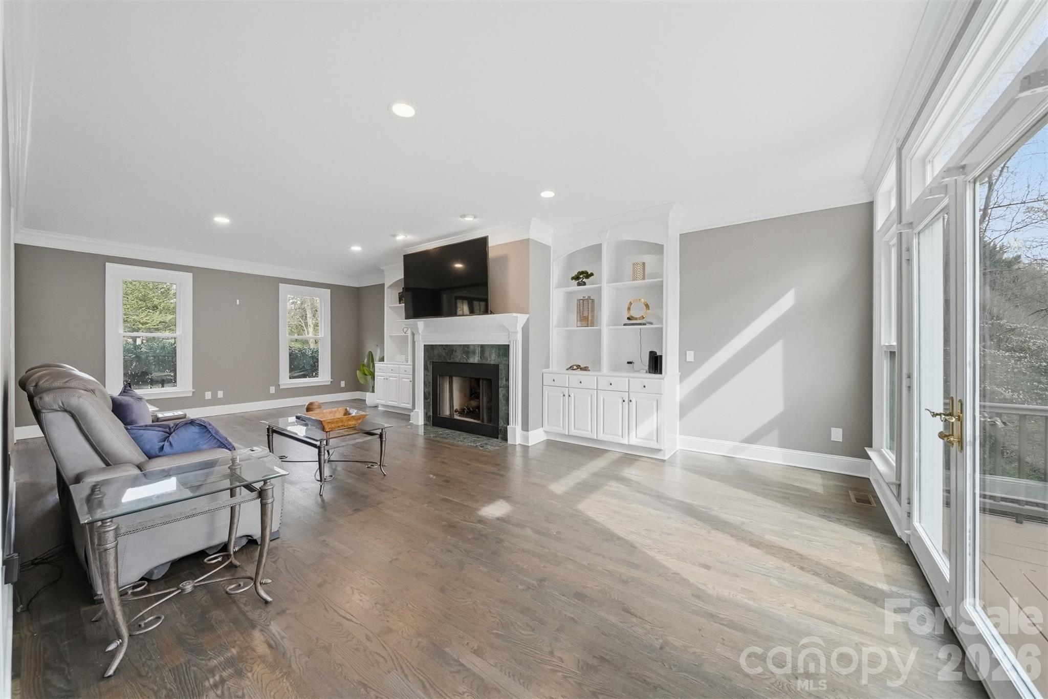 Moores Ferry - Residential