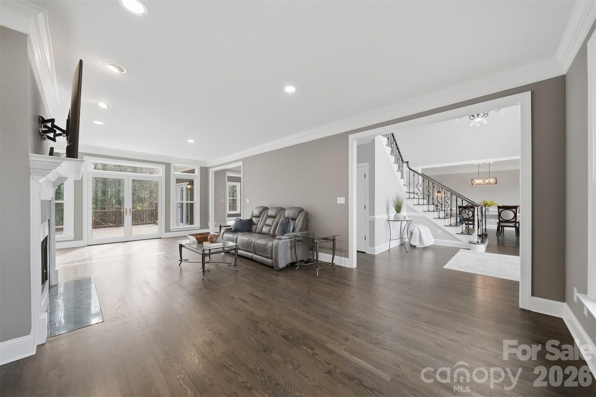 Moores Ferry - Residential