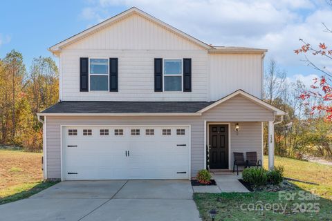 Photo of 139 Jo Creek Lane, Harmony, NC 28634 (MLS # 4317576)