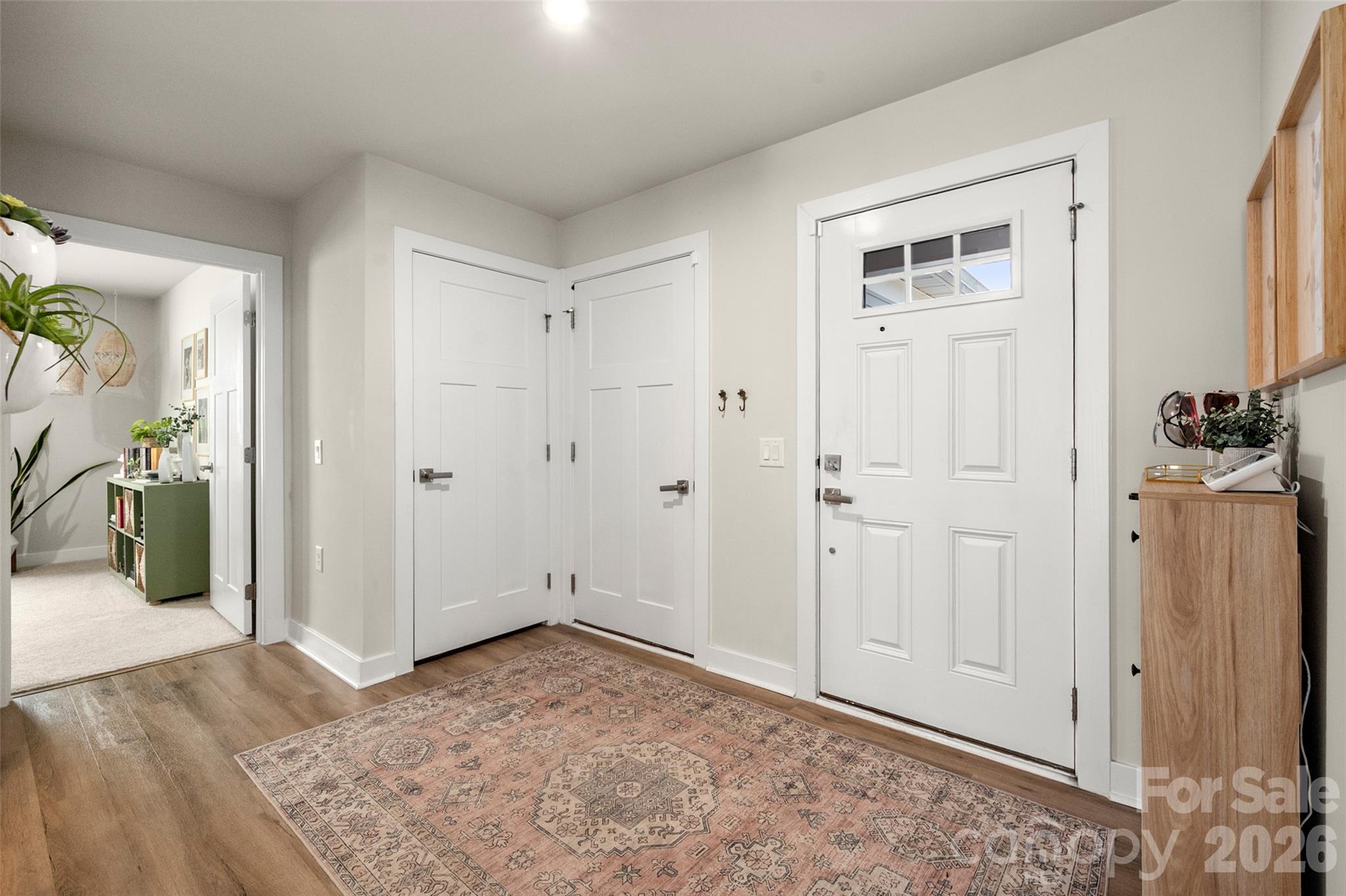 4246 Mackinnon Drive