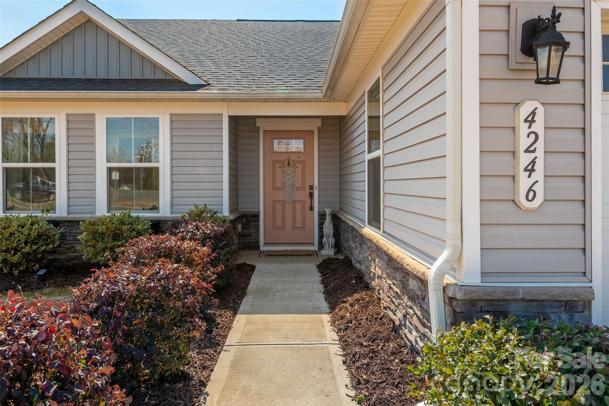 4246 Mackinnon Drive