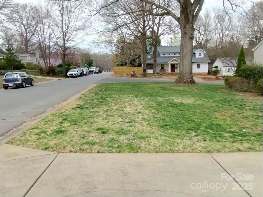 Prime opportunity to build your dream home in the highly desirable Freedom Park neighborhood! This corner lot offers a rare chance to create a custom home in one of Charlotte’s most sought-after locations. Enjoy partial Uptown views and an unbeatable location just minutes from Uptown Charlotte, Park Road Shopping Center, and South End. Take advantage of strolling to Freedom Park, the Greenway, and East Boulevard’s shops and dining. With strong custom home builder activity in the area, this property presents a fantastic investment and lifestyle opportunity. Don’t miss out on this exceptional lot in a premier Charlotte neighborhood! Land only, no structure included in sale. Removal of structure buyer responsibility.