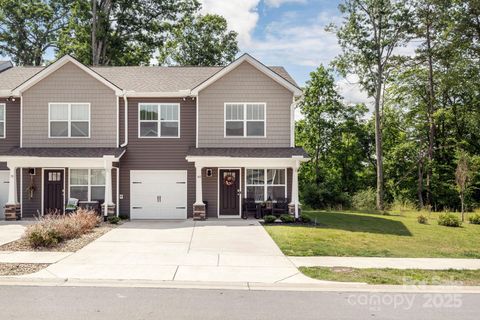 40 Malcolm Court Candler NC 28715