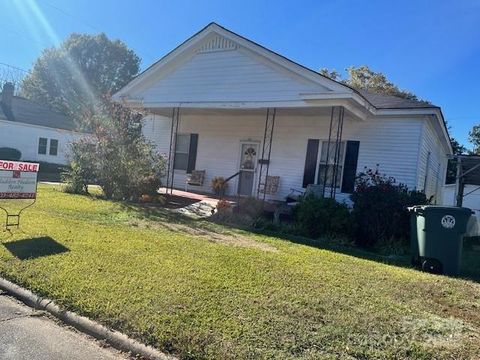 46 Oak Street Great Falls SC 29055