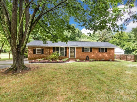 Photo of 4320 Craig Avenue, Charlotte, NC 28211 (MLS # 4431377)