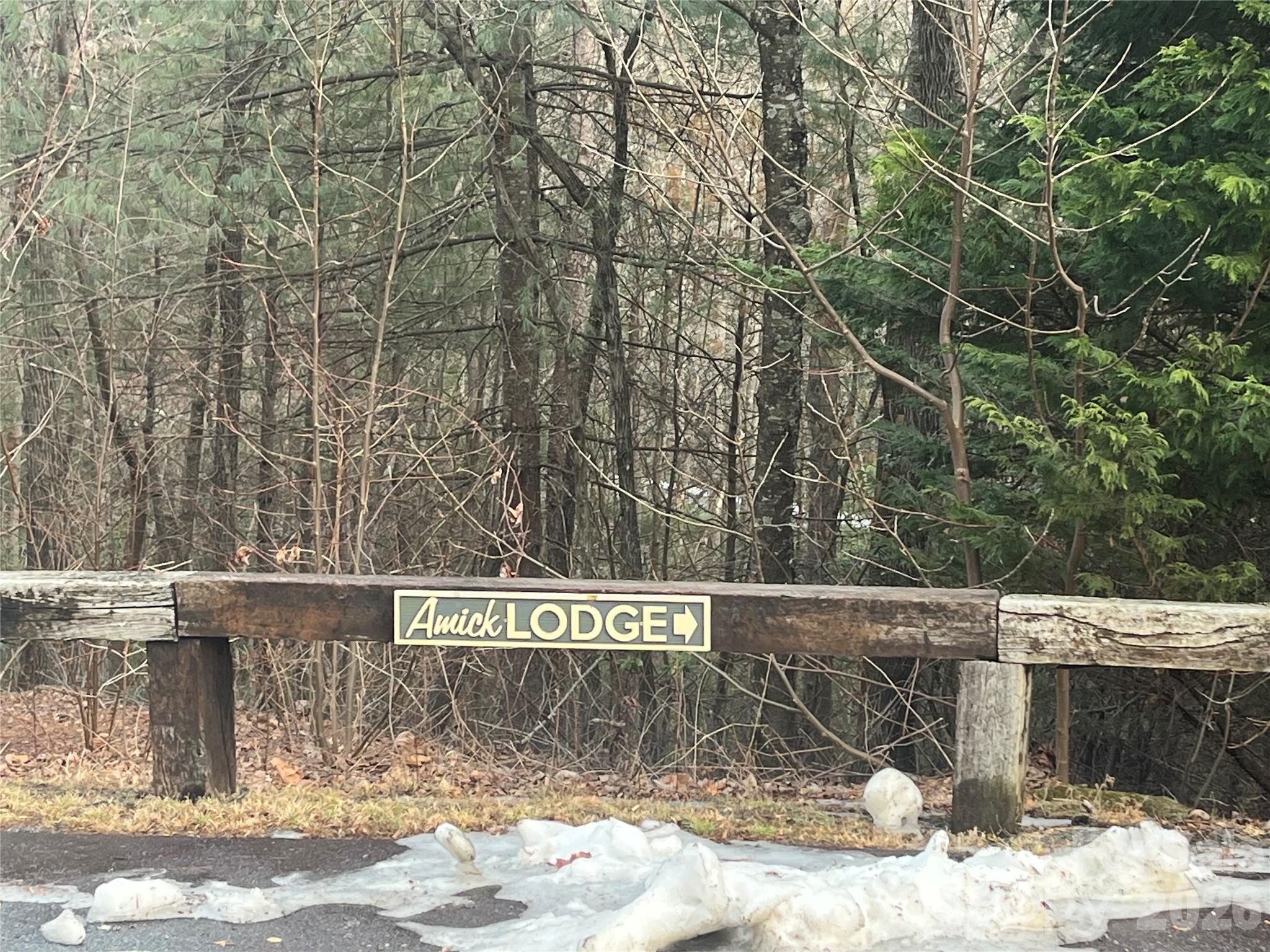 Pinnacle Falls - Land