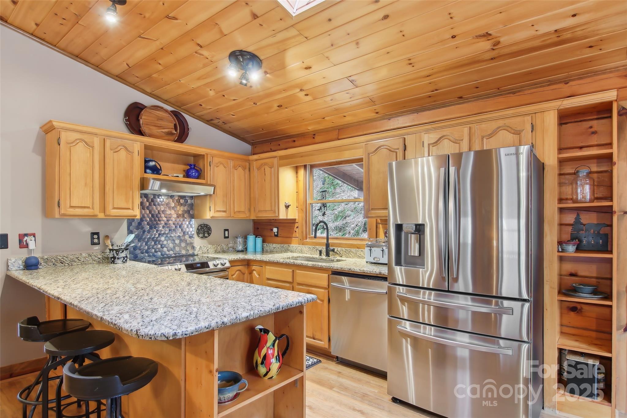 680 Creekside Drive