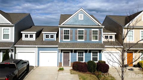 Photo of 2822 Hopeton Court, Monroe, NC 28110 (MLS # 4363960)