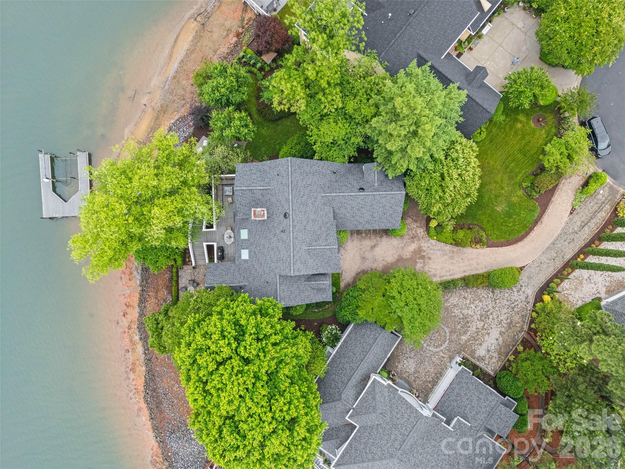15901 Riverpointe Drive