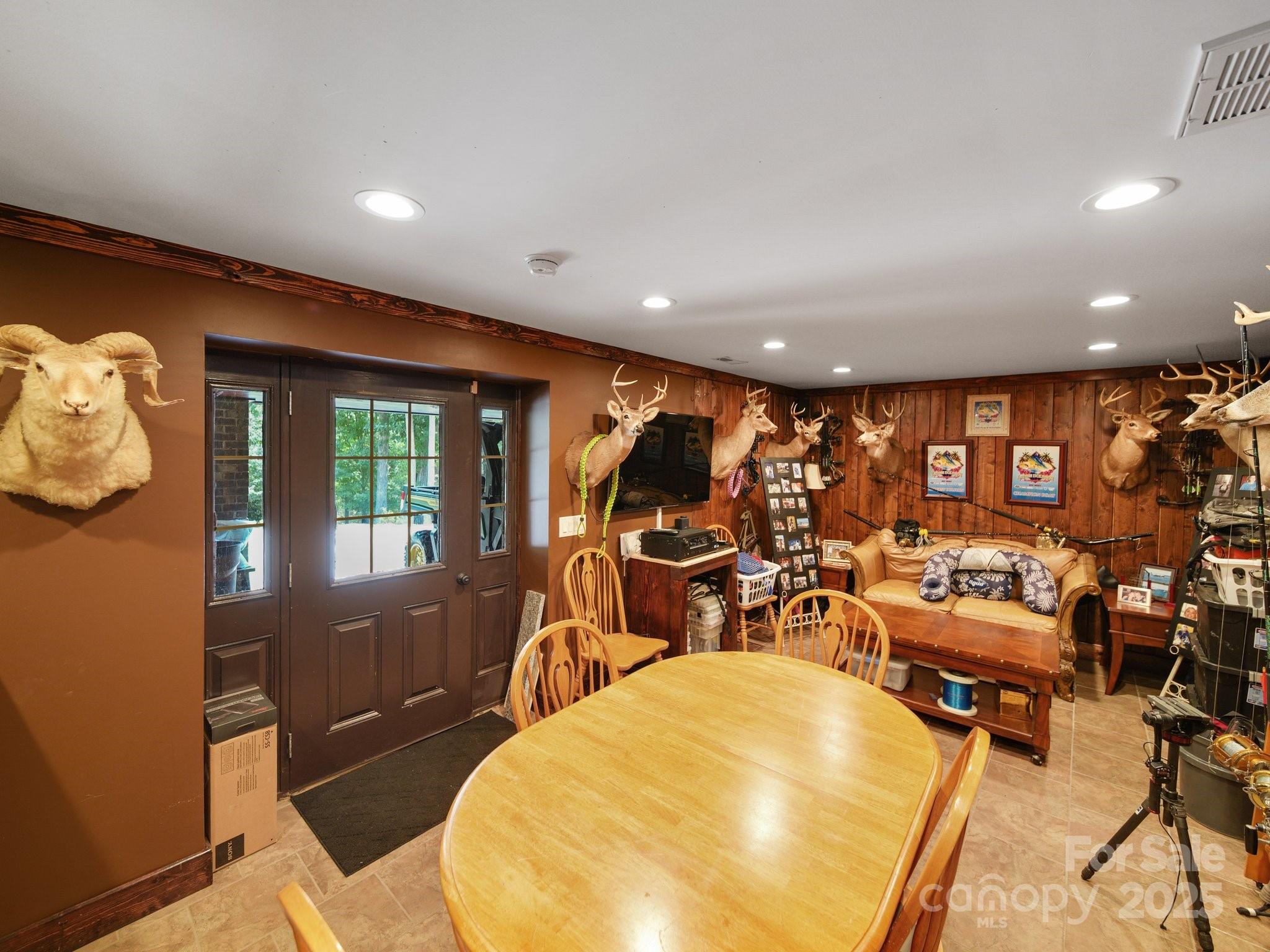 The Retreat At Sunset Ridge - Residential