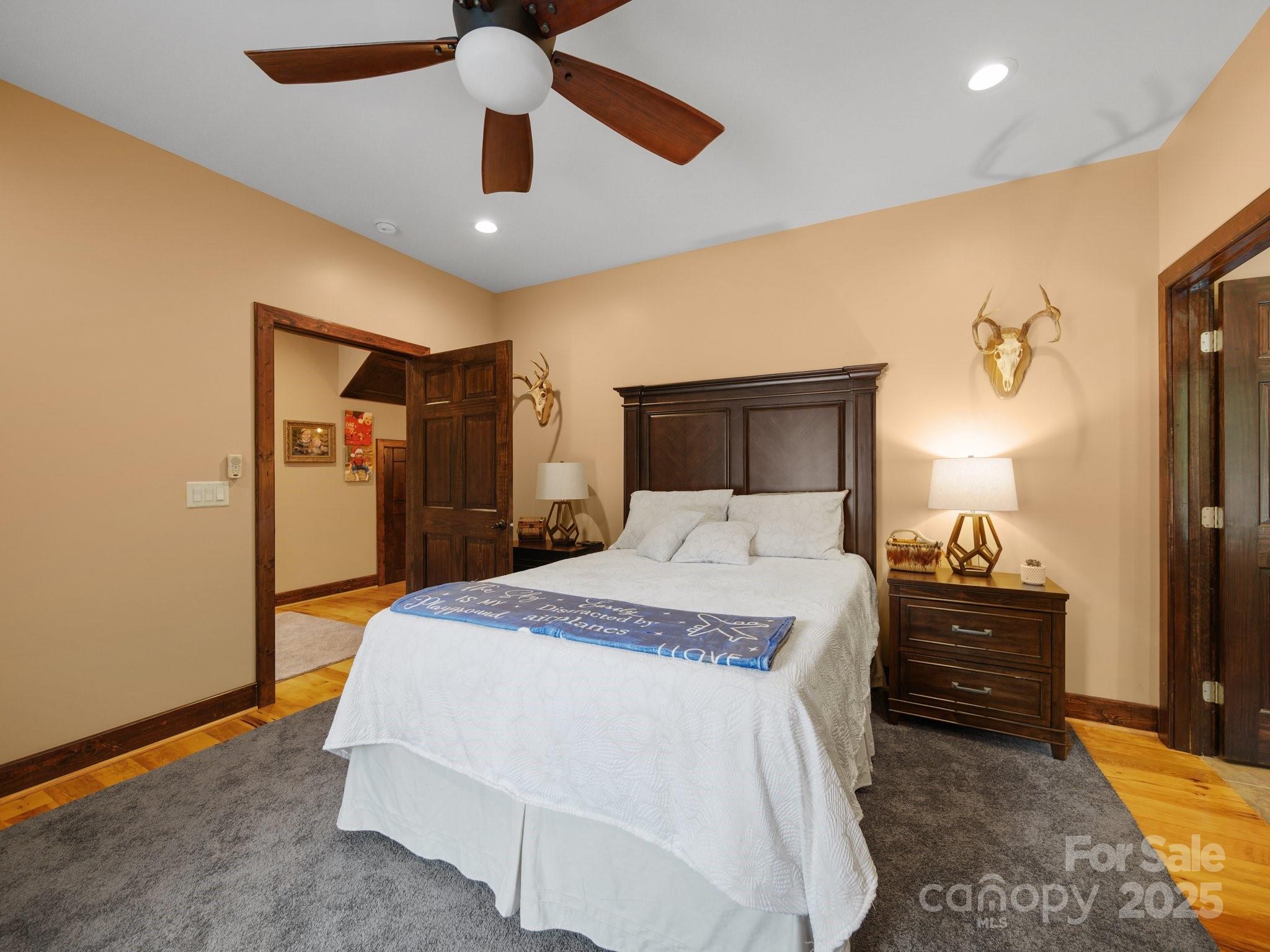 The Retreat At Sunset Ridge - Residential