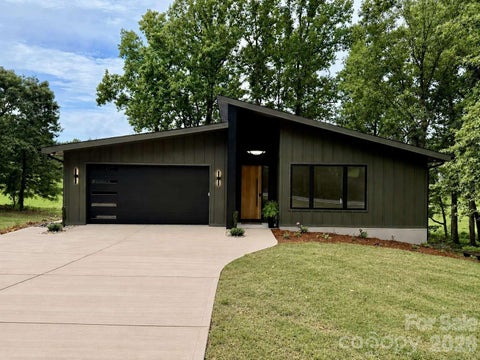 Photo of 291 Falls Avenue, Granite Falls, NC 28630 (MLS # 4424767)
