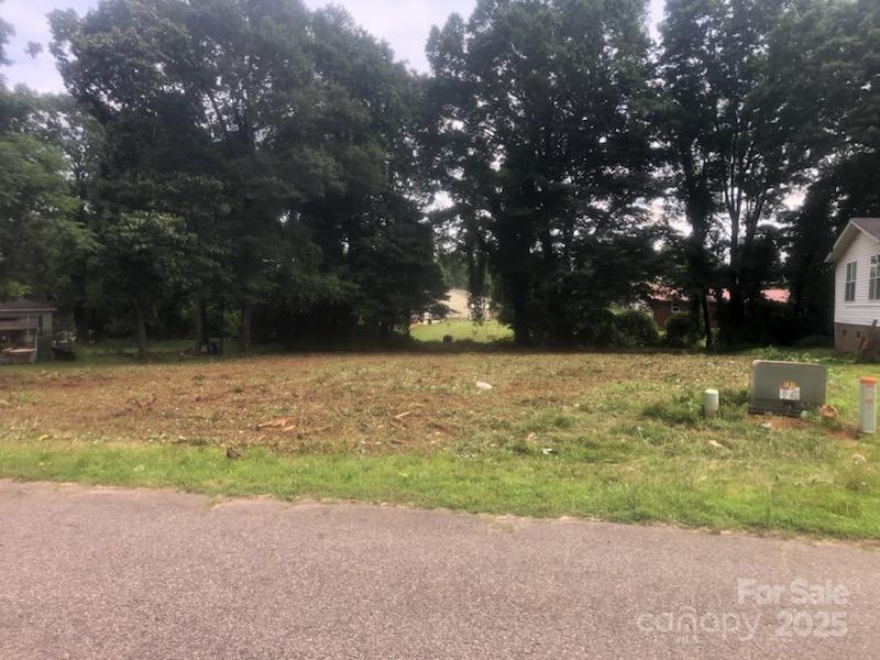 2507 Pacer Lane