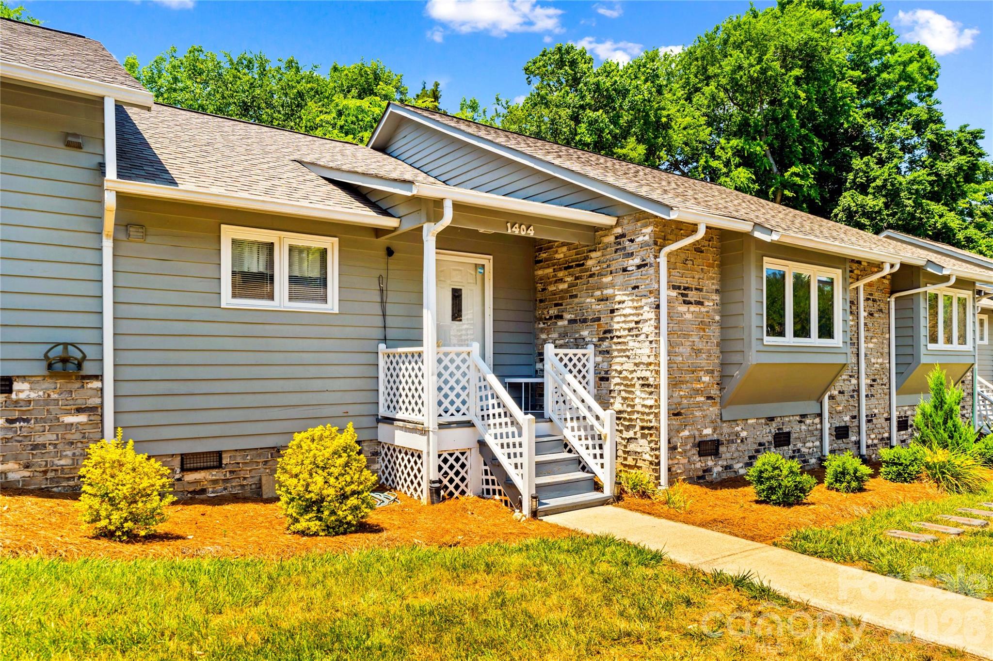 1404 Wellington Hills Circle